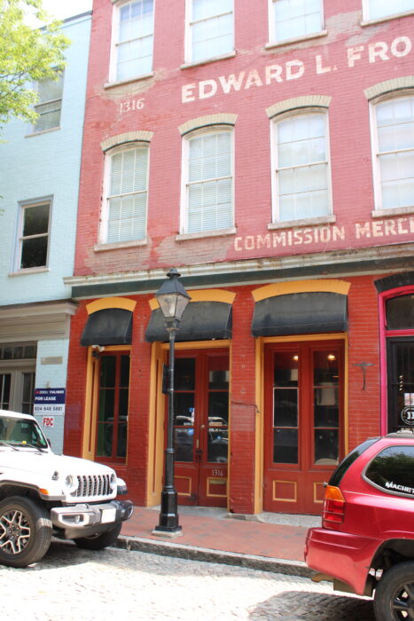 New bar Cicada's to replace short-lived Queens Comfort in old City Dogs spot in the Slip 2 cicadas richmond 2026 2