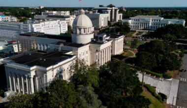 Supreme Court greenlights Alabama's GOP-friendly redistricting effort