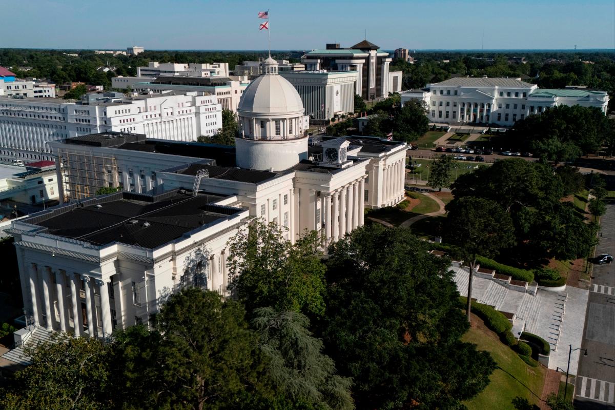 Supreme Court greenlights Alabama's GOP-friendly redistricting effort