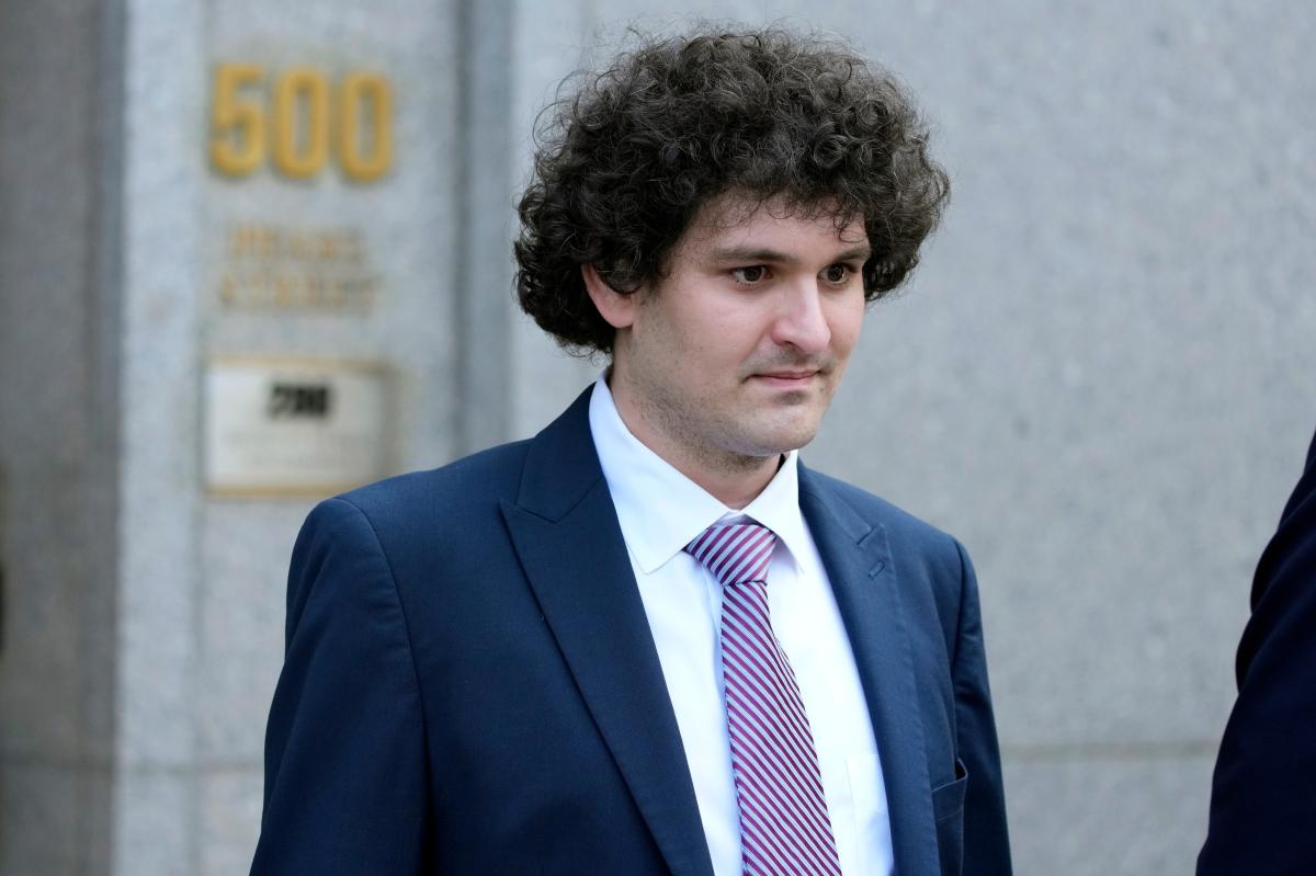 Sam Bankman-Fried rebuffed flirty inmate sending bikini photos at infamous NYC lockup: report