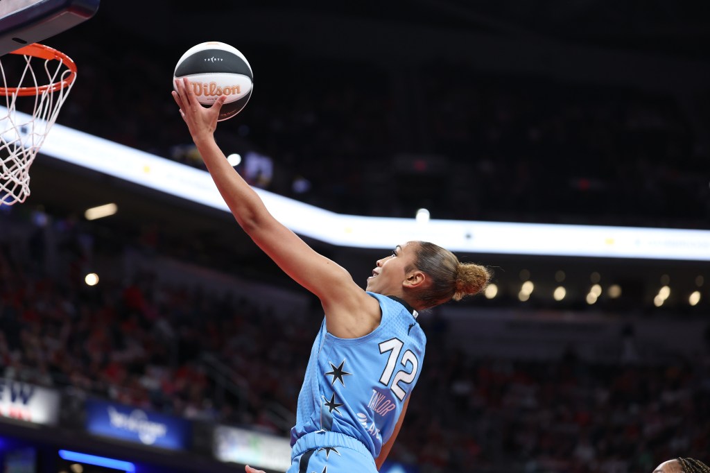 New York Liberty beat the Chicago Sky 96-95