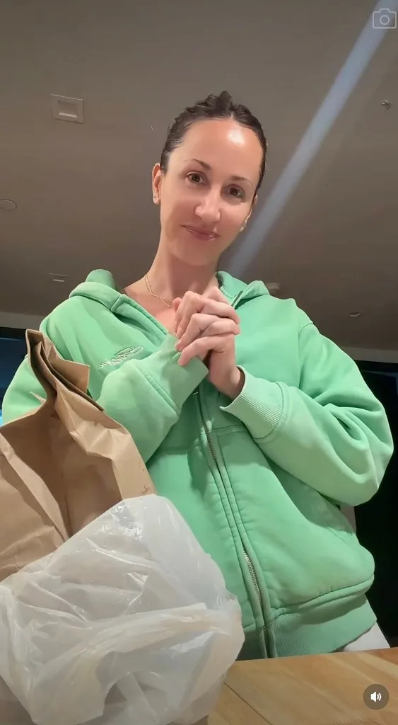 Pagnozzi, a New York City singleton, caused viral chaos after revealing she canceled a date when the guy refused to send a car to pick her up for the outing. instagram/savannahpagnozzi