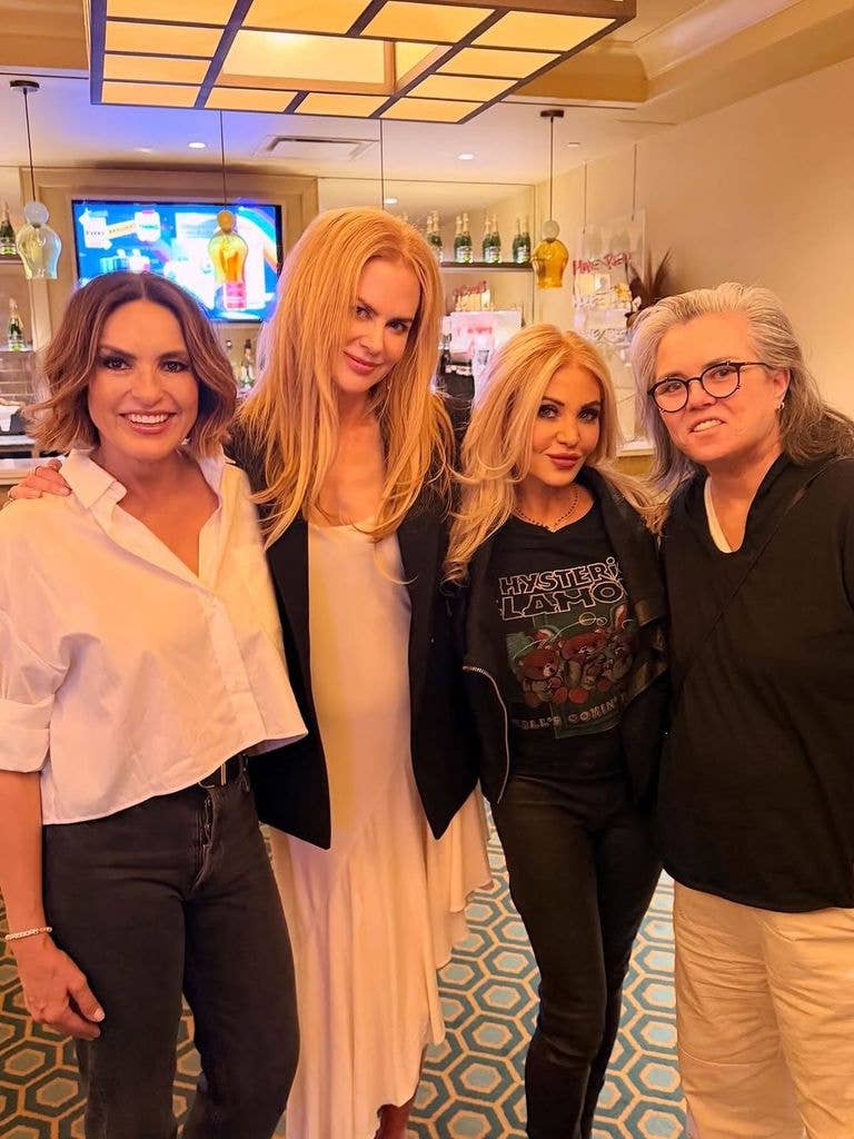 Rosie with Orfeh, star of the show Mariska Hargitay and Nicole Kidman - who was celebrating her birthday 