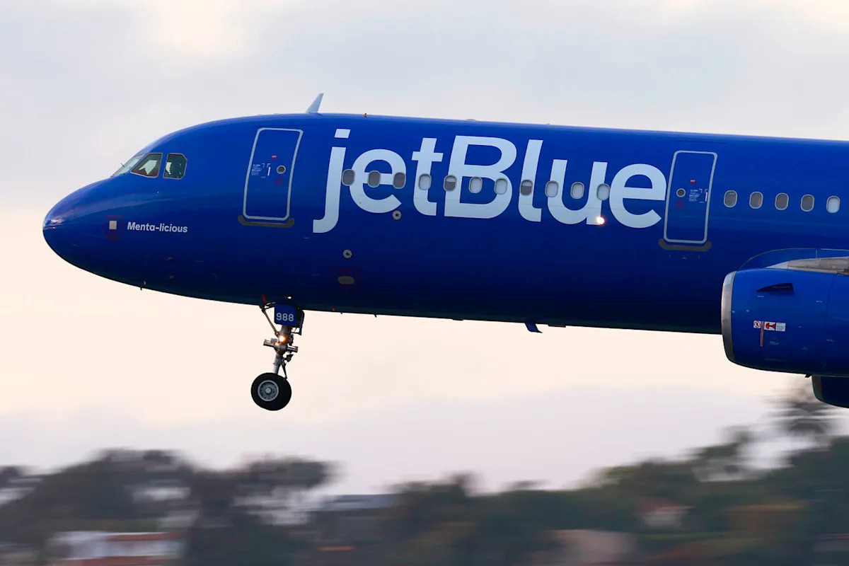 JetBlue plane collides with drone in New York City