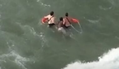 FDNY drone operator spots swimmers caught in riptide off Rockaway Beach days after Bronx teen’s body was recovered off Breezy Point – QNS