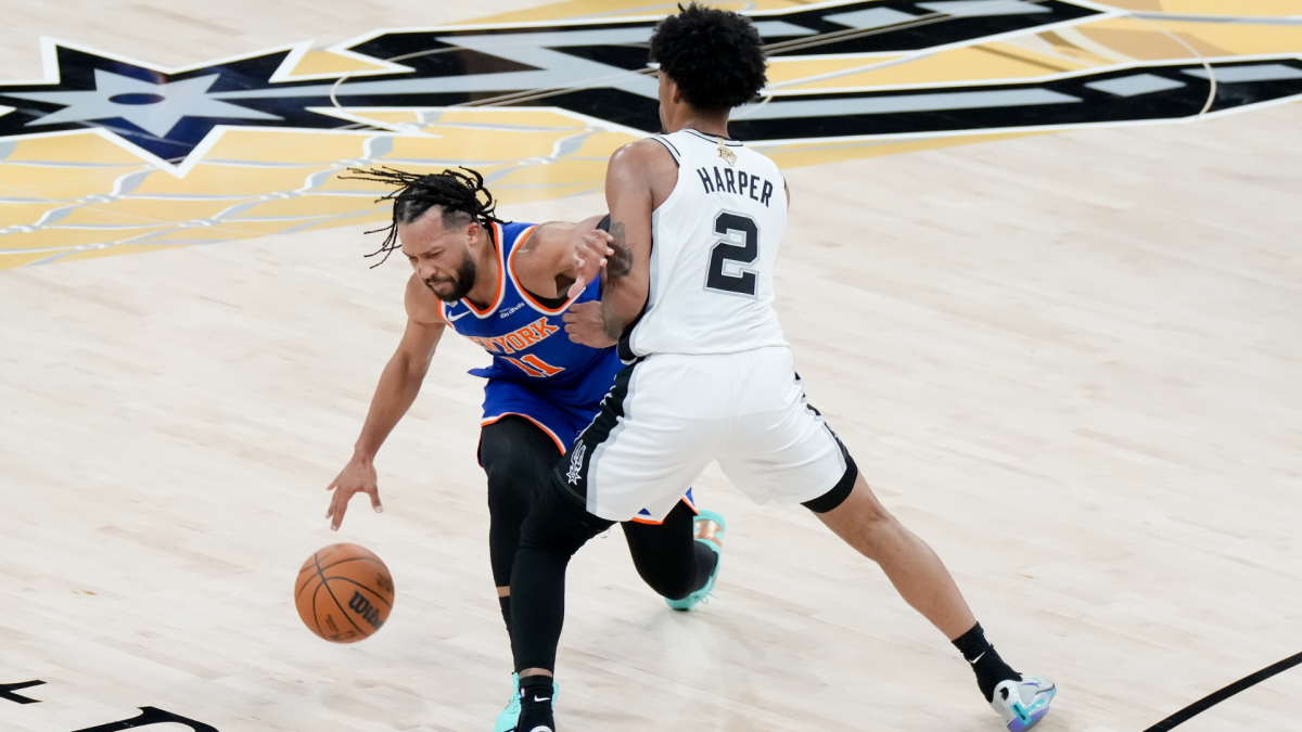Knicks vs. Spurs score: Live updates from NBA Finals Game 5 with New York trying to clinch title