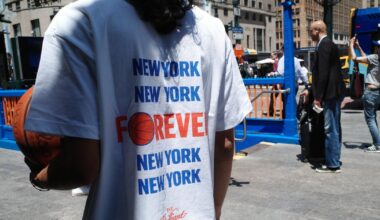 Anticipation builds across NYC as Knicks head into Game 2 of the NBA Finals