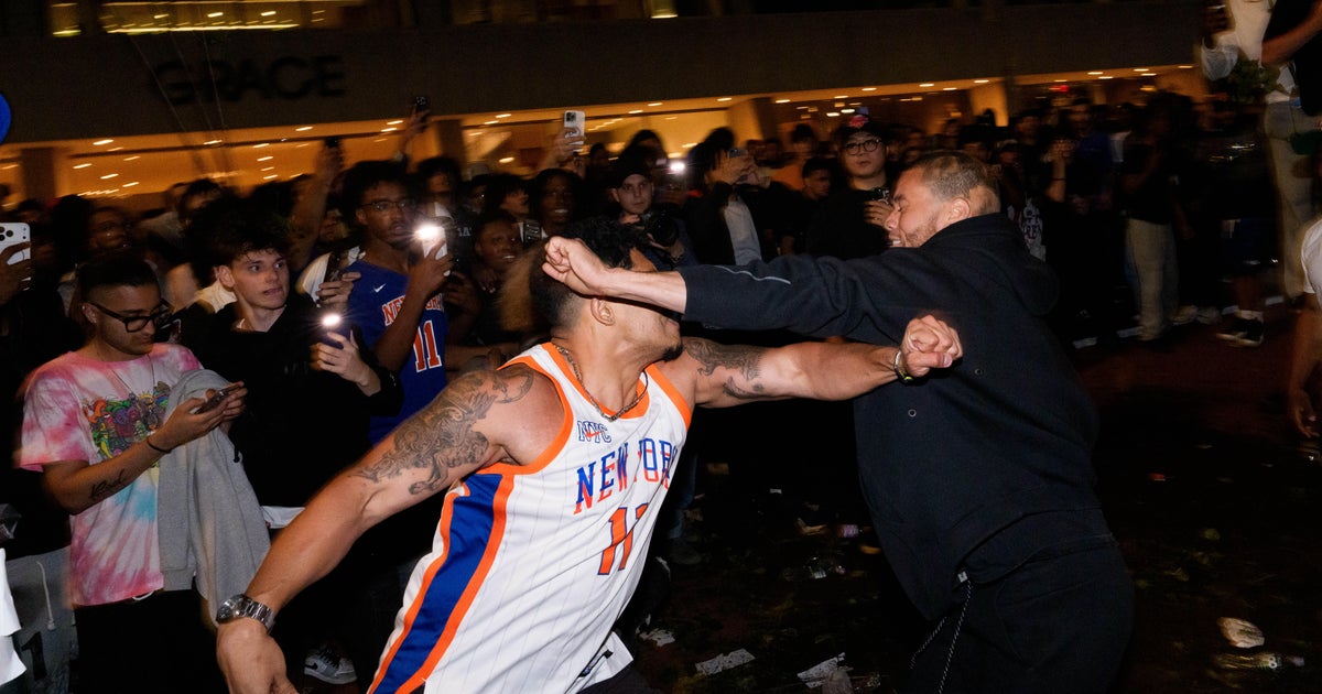 Knicks watch party near NYC's Bryant Park turns violent as fans fight, climb police cars, throw objects