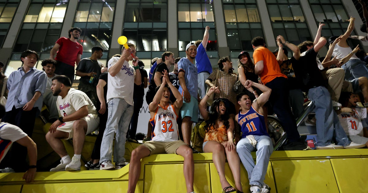 Knicks fans gear up for parade in NYC as championship celebration continues