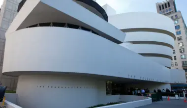 Strike Looms at New York's Guggenheim as Contract Negotiations Stall