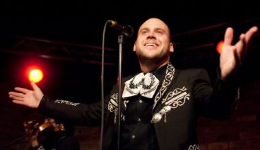 Matt Caughthran performs with Mariachi El Bronx
