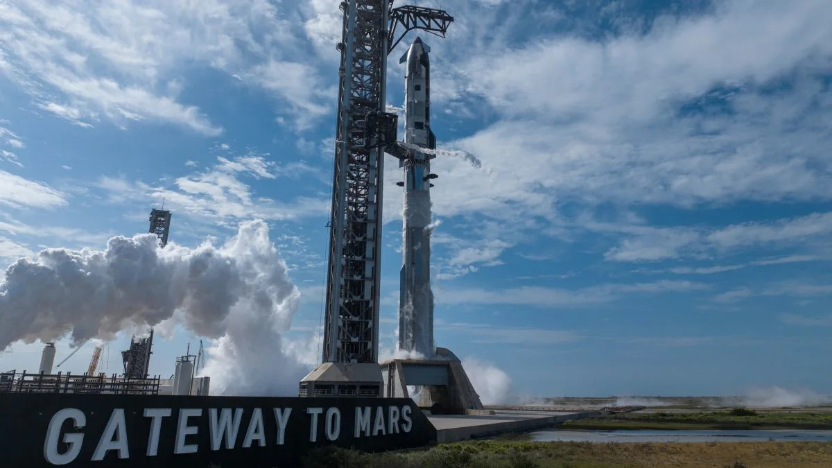 SpaceX’s $75 Billion IPO Has Luxury Home Agents Speed-Dialing Manhattan Beach