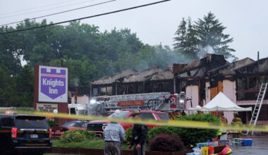 fire crew extinguishes knights inn fire