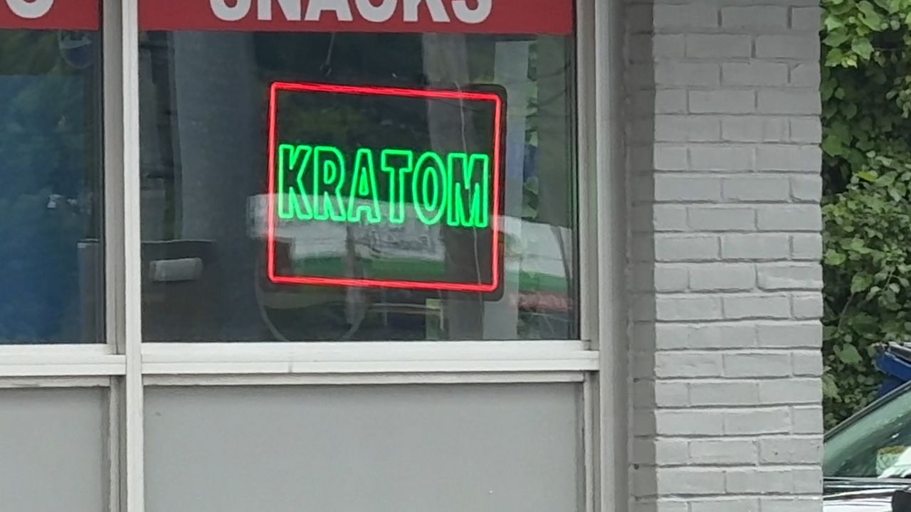 A business in Oneida County displays a sign for Kratom. (Spectrum News 1/Melissa Krull)
