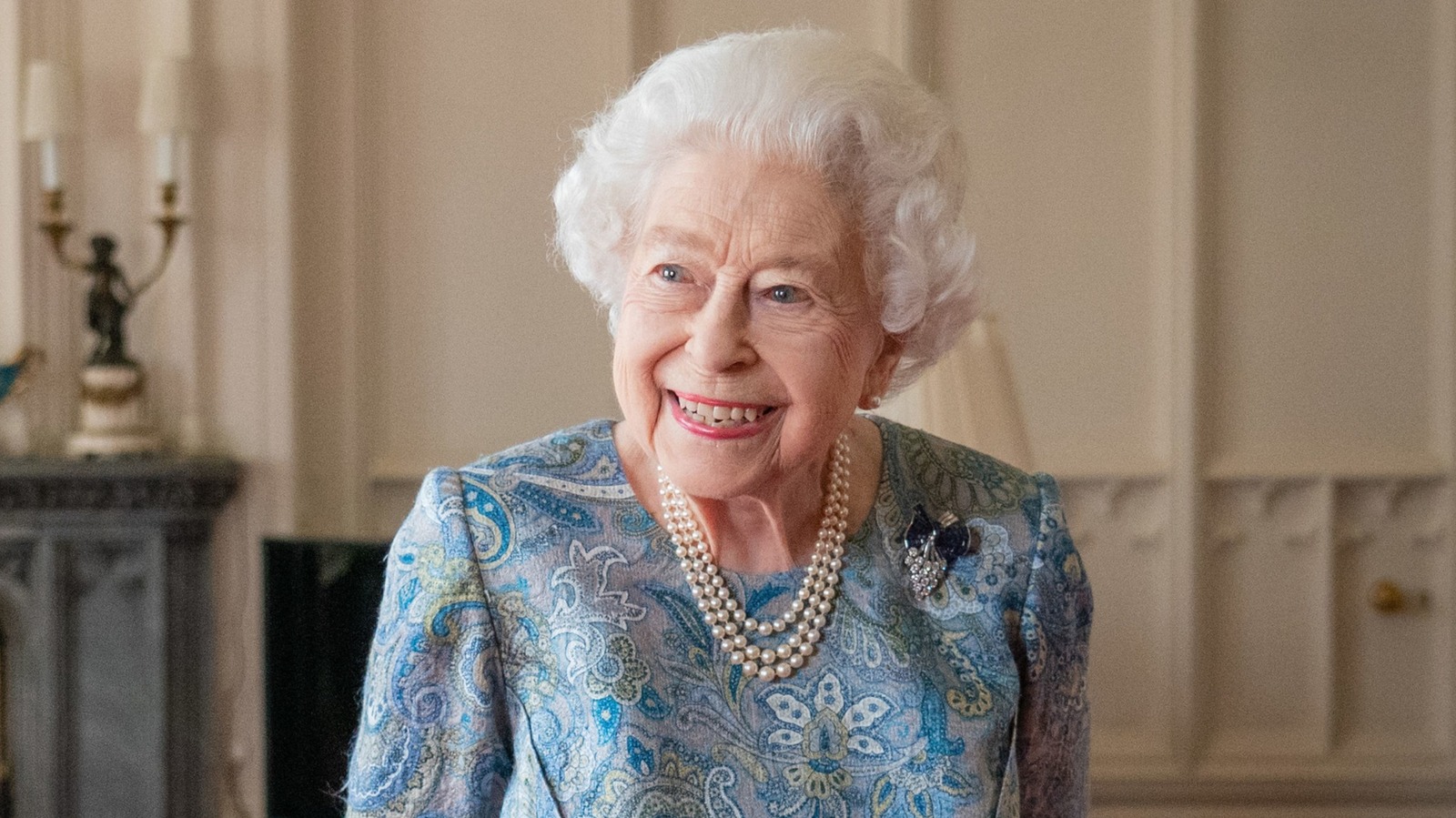 What Was In Queen Elizabeth's Makeup Bag? Her Beauty Buys Were Cheaper Than You'd Think