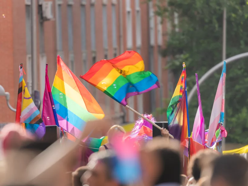 Step out with pride, Queens: A guide to LGBTQ+ friendly businesses in Ridgewood – QNS
