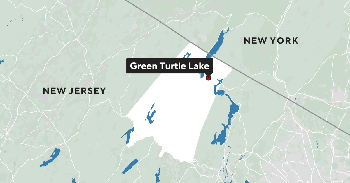 Jet crashes into lake in West Milford, New Jersey