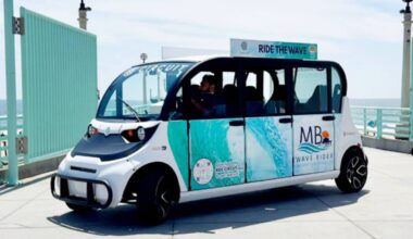 Manhattan Beach replaces buses with app-based electric shuttles