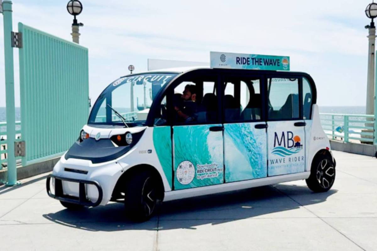 Manhattan Beach replaces buses with app-based electric shuttles