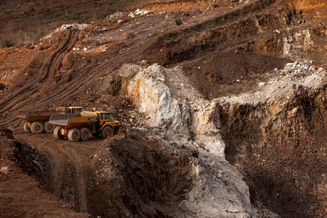 Scorpio Gold Advances Manhattan District Project Amid Rising Gold Market Interest