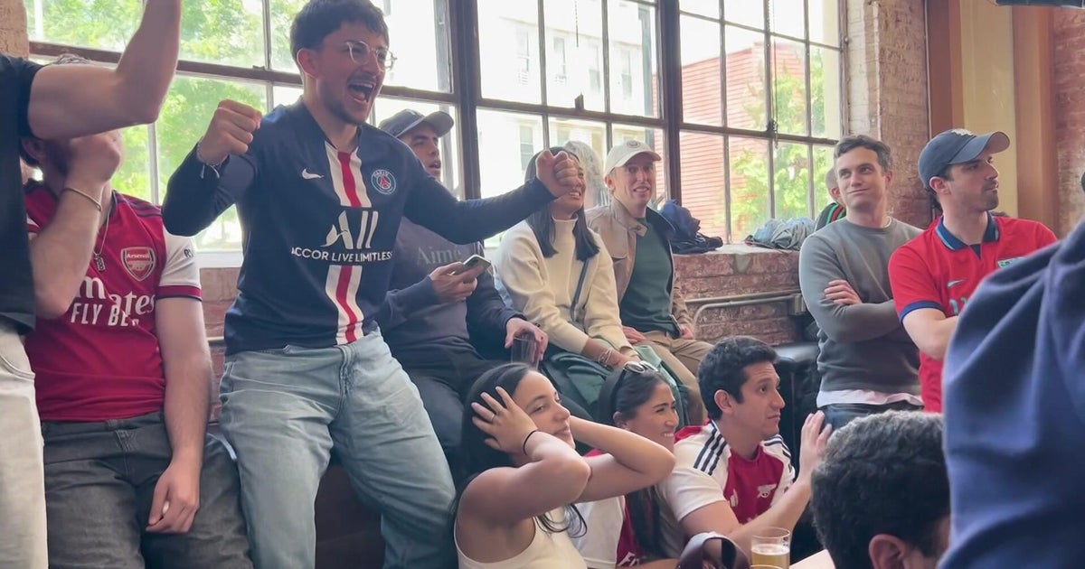 Soccer bar in Brooklyn unites World Cup fans over Mexican food
