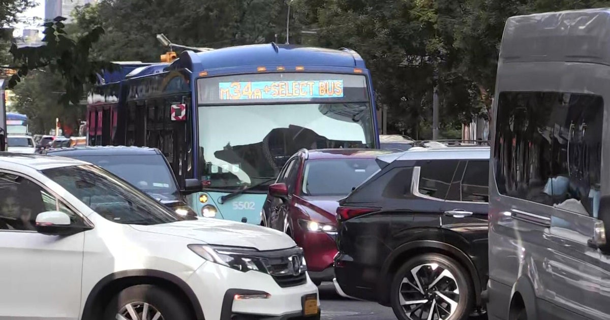 NYC unveils plans for 34th Street busway amid Trump administration threats to withhold funding for it