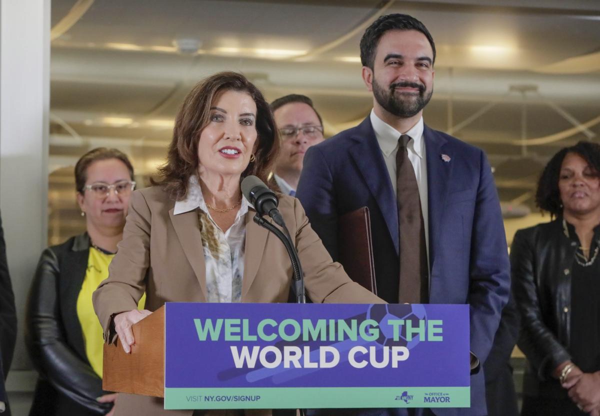 Mamdani and Hochul yuck it up after another attack by a mentally ill NYC criminal