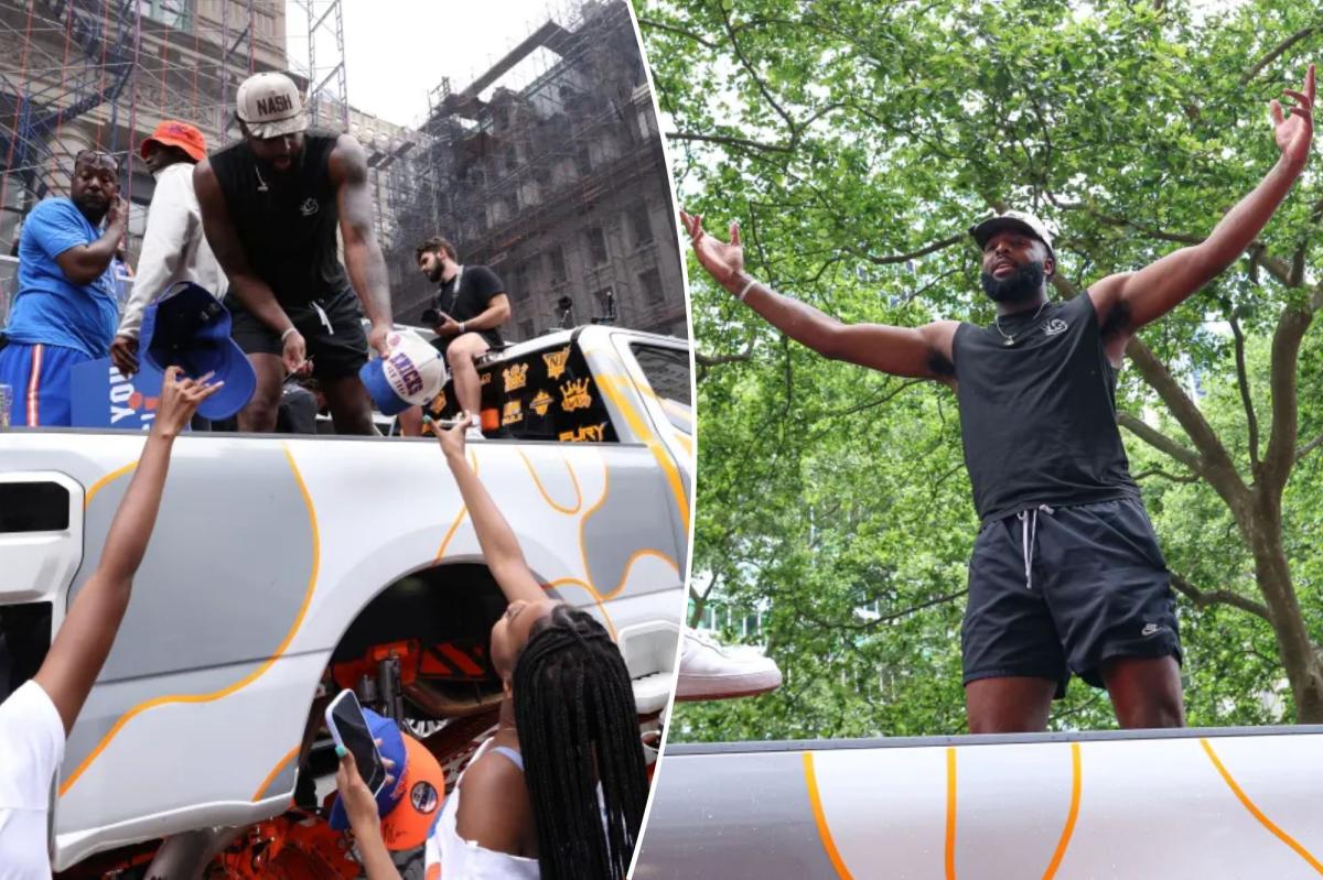 Mitchell Robinson's heartwarming gesture with neighborhood on night before Knicks' title parade