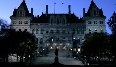 Experts reflect on end of N.Y. legislative session