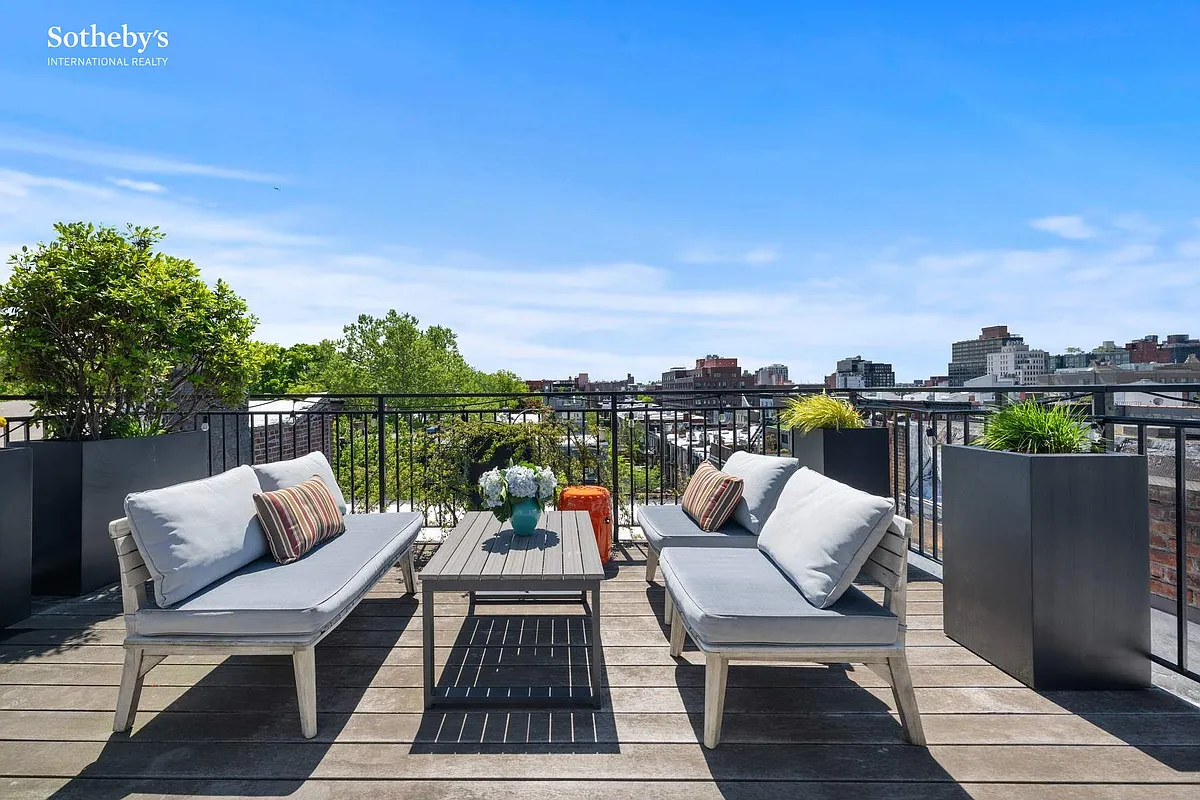 roof deck with room for seating and planters
