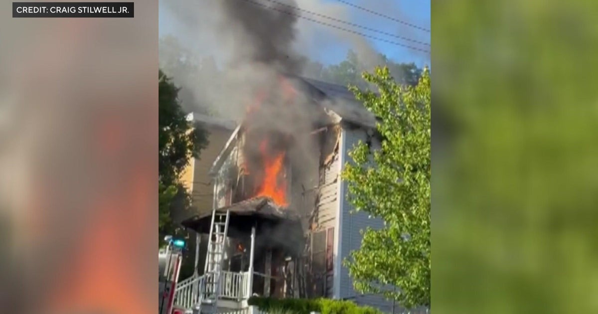 peekskill-fatal-fire-12-wcbsi0x9-hi-res-still.jpg