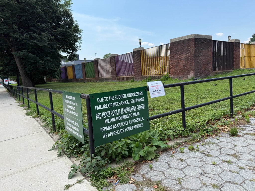Pool Report: Parks Dept. Leaves Red Hookers Hot And Bothered — Again!