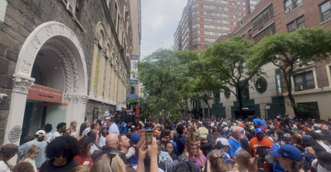 Kids-Sized Knicks Festivities