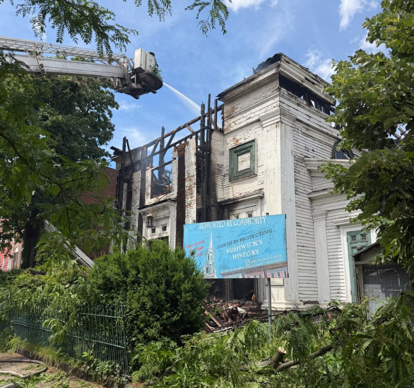 A Fire Rips Through a Historic Brooklyn Church