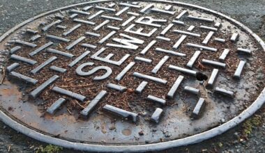 3 People Seen Climbing Into Queens Manhole, 3rd Reported Incident In NYC