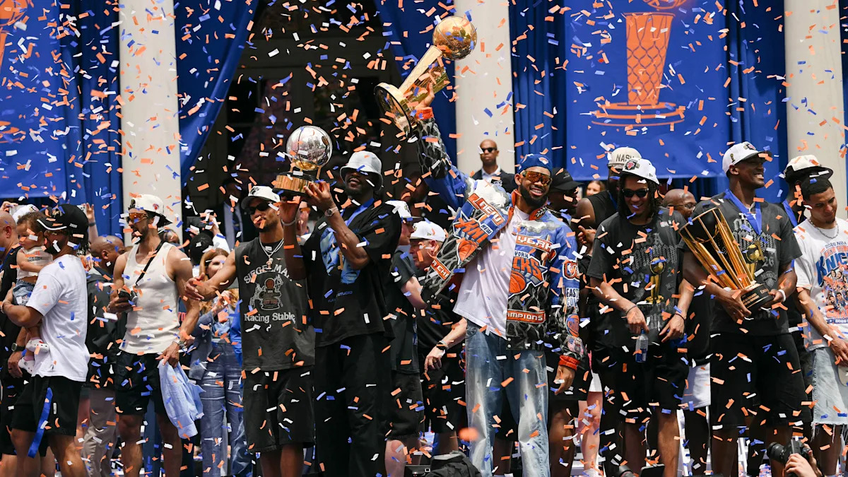 From the subway to the streets, New York gave the Knicks the celebratory parade they deserved