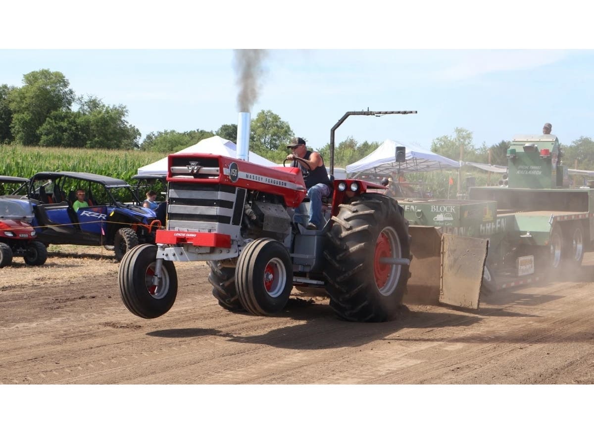 64th Annual Antique Tractor, Steam Engine Show Rolls In To Manhattan Farm