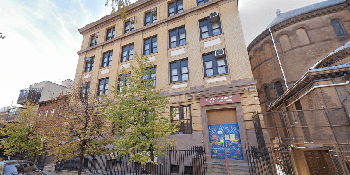 Girl, 17, stabbed with knife during fight at Brooklyn school