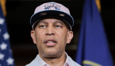 Leftist NYC Primary Wins Portend Raucous Caucus for Jeffries