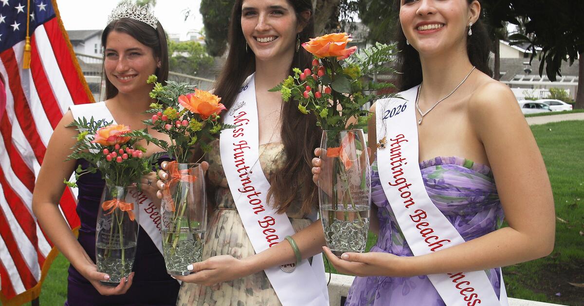 Miss Huntington Beach honored in Queens' Rose Garden ceremony