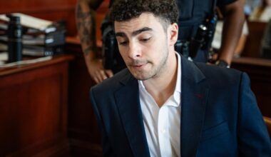 Luigi Mangione gets stuck in an elevator before judge delays his federal trial until January