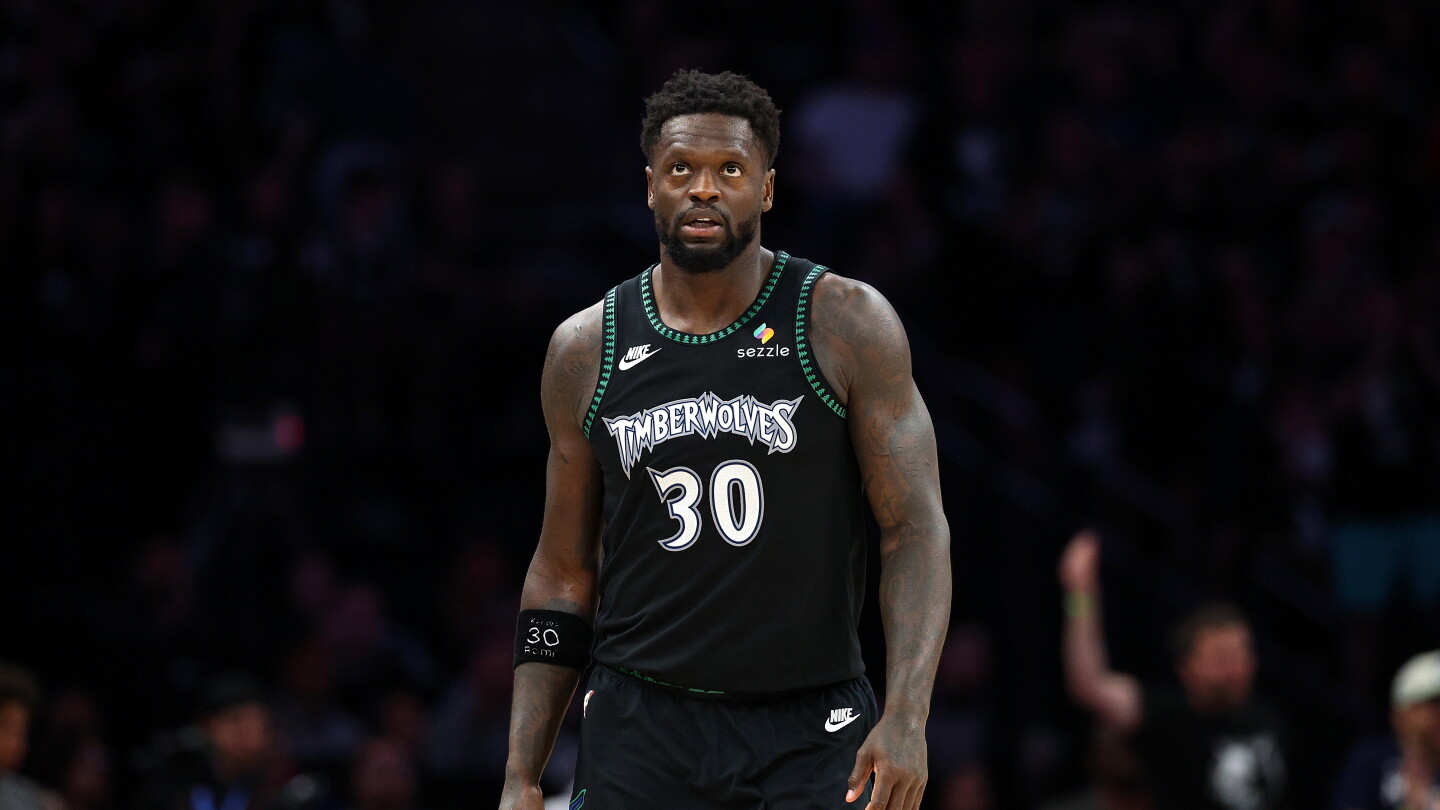 Minnesota reportedly trading Julius Randle, No. 28 pick to Brooklyn in three-team deal