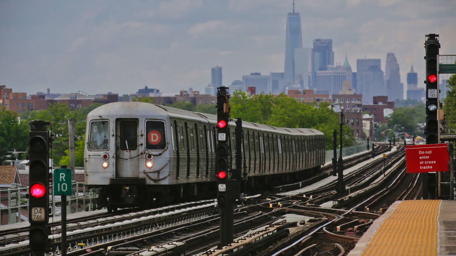Teen gets over 5 years in prison for setting homeless man on fire on NYC subway