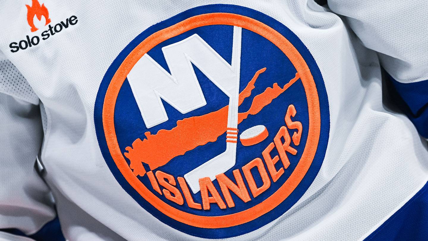 NY Islanders Alum Inducted Into New York State Hockey Hall of Fame