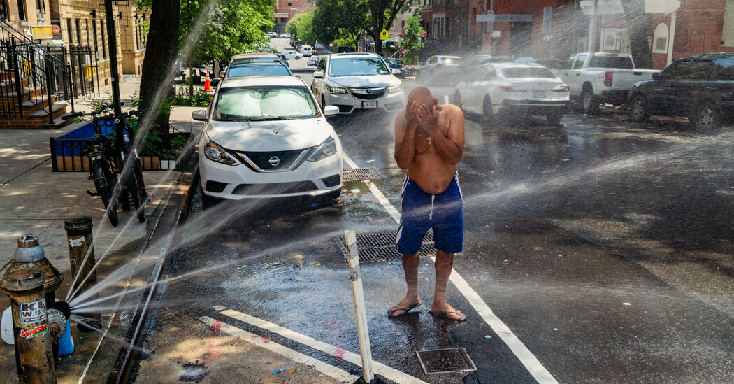 Heat Wave Trudges East on Wednesday