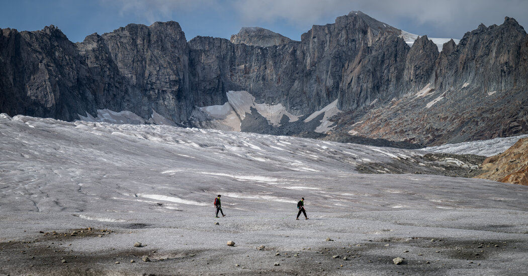 See How Europe’s Heat Waves Melted the Alps’ Glaciers