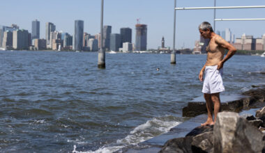 Live Updates: Heat Waves Disrupts Transportation and World Cup Events Across Eastern U.S.
