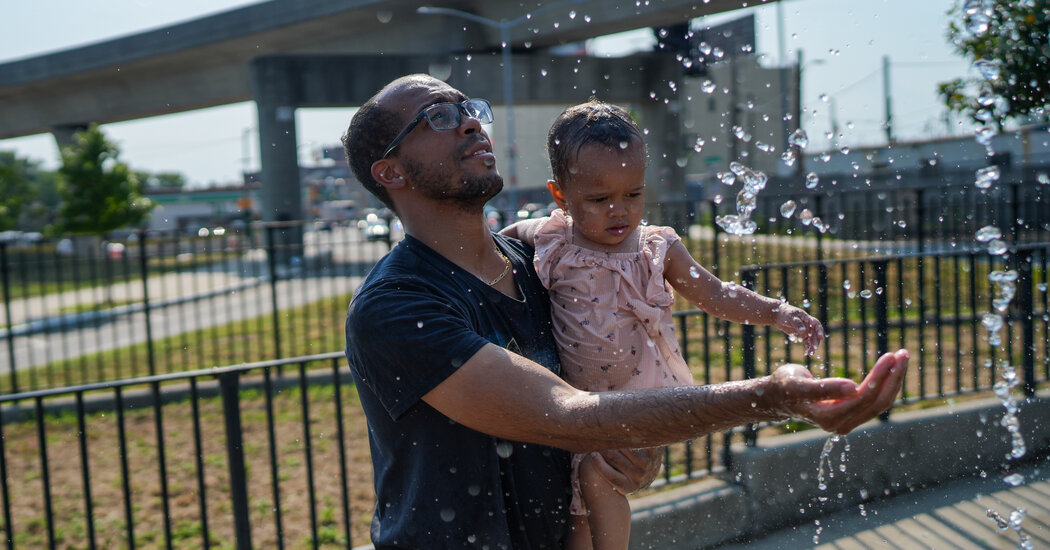 All New York Suffers in a Heat Wave. It’s Worse in Jamaica, Queens.