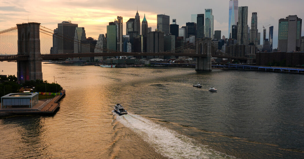 All Passengers Rescued as Seaplane Crashes in East River