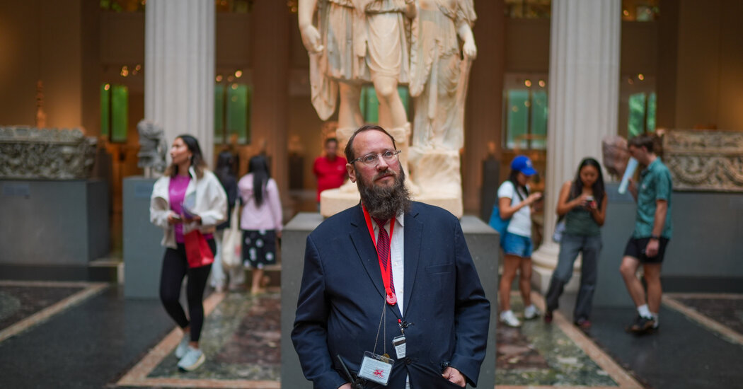 How a Museum Security Guard and Artist Lives on $51,000 in Parkchester